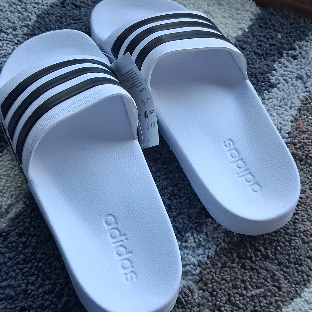 NWT Black and white Adidas slides - Picture 3 of 7